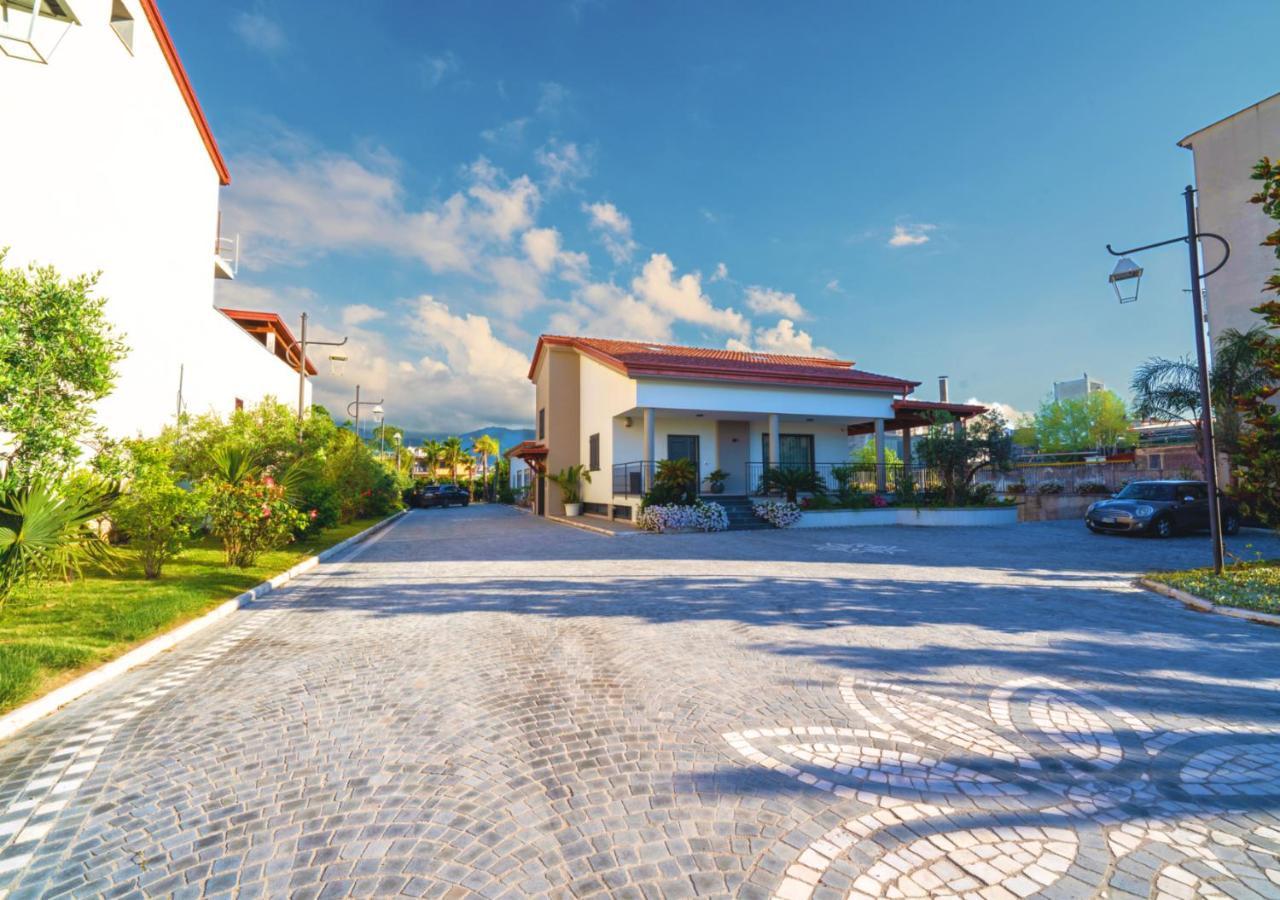 Villa Dei Cesari Bed & Breakfast Santa Maria La Carita Exterior photo